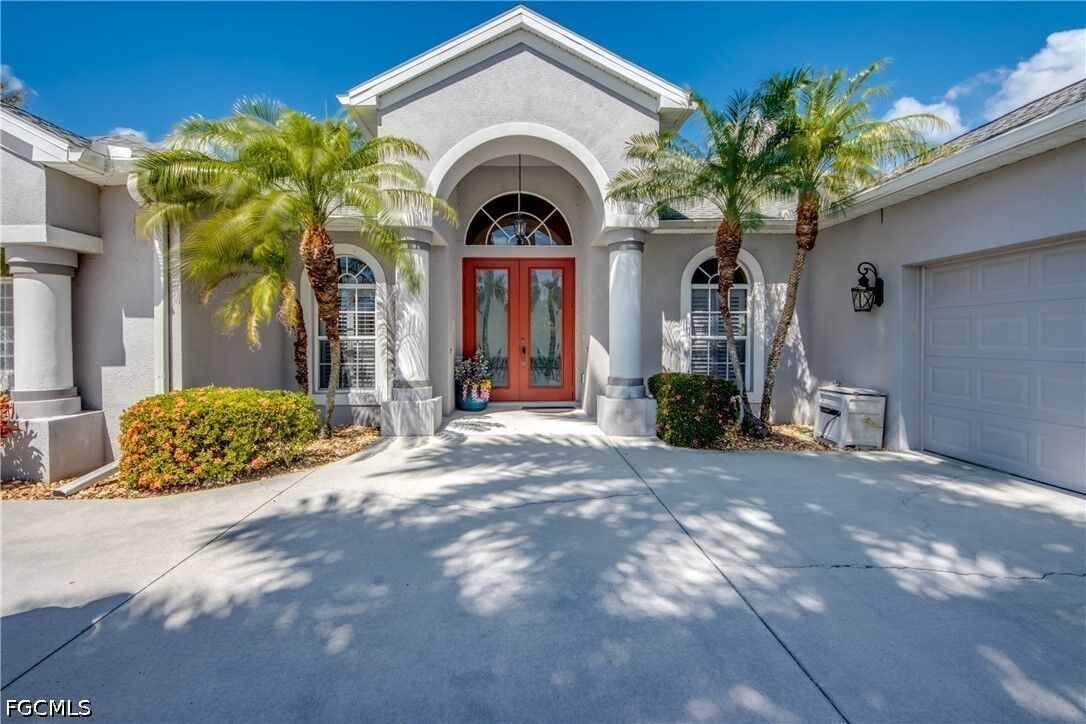 Property Photo: 2120 SW 8th Place FL 33991
