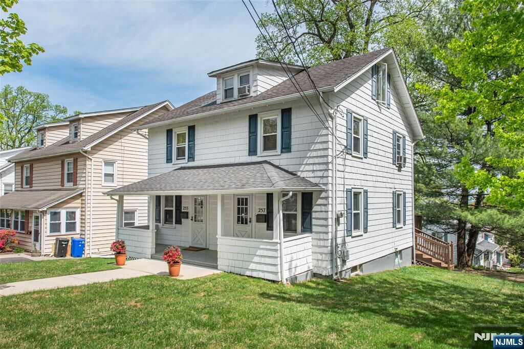 Property Photo:  257 McCosh Road  NJ 07043 