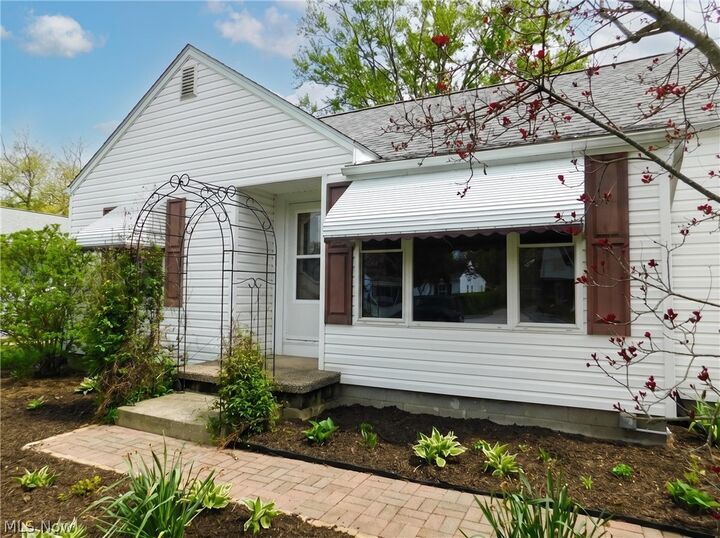 Property Photo: 4763 Belle Meadow Road OH 44060
