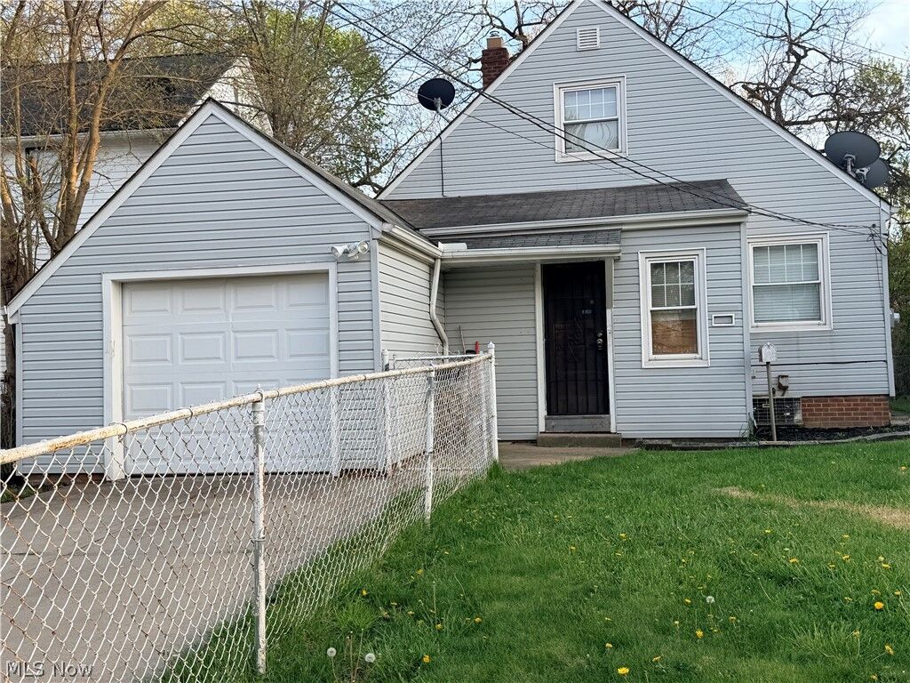 Property Photo:  10506 Park Heights Road  OH 44104 