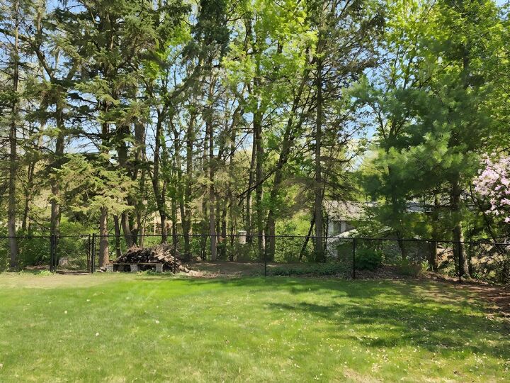 Property Photo:  1830 Walnut Lane  MN 55122 