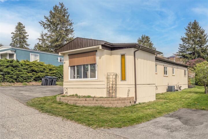 Photo de la propriété:  12022 Pretty Road 16  BC V4V 1H1 