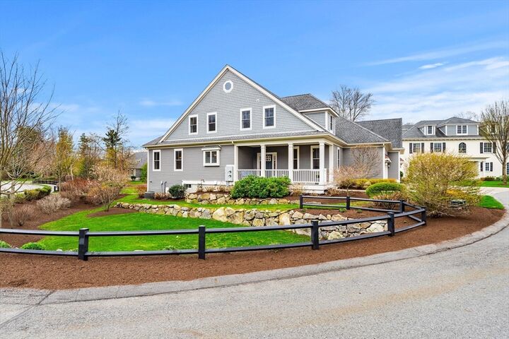 Property Photo:  23 Woodmere Drive 13  MA 02186 