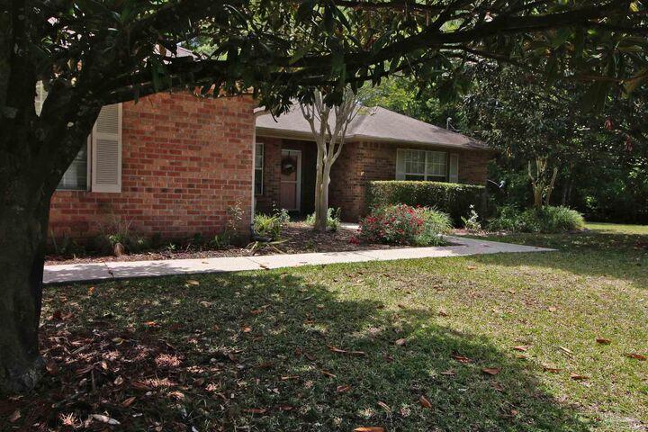 Property Photo:  6495 Flagler Dr  FL 32563 