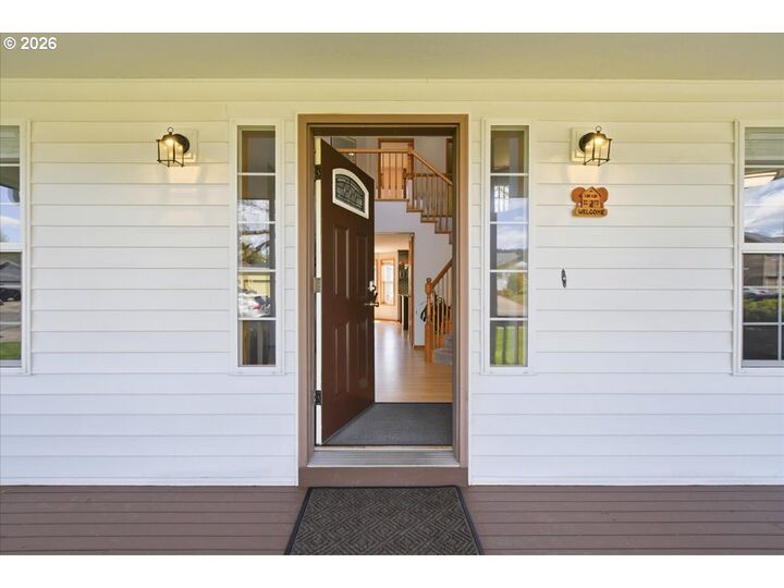 Property Photo:  744 E Heritage Loop  WA 98629 