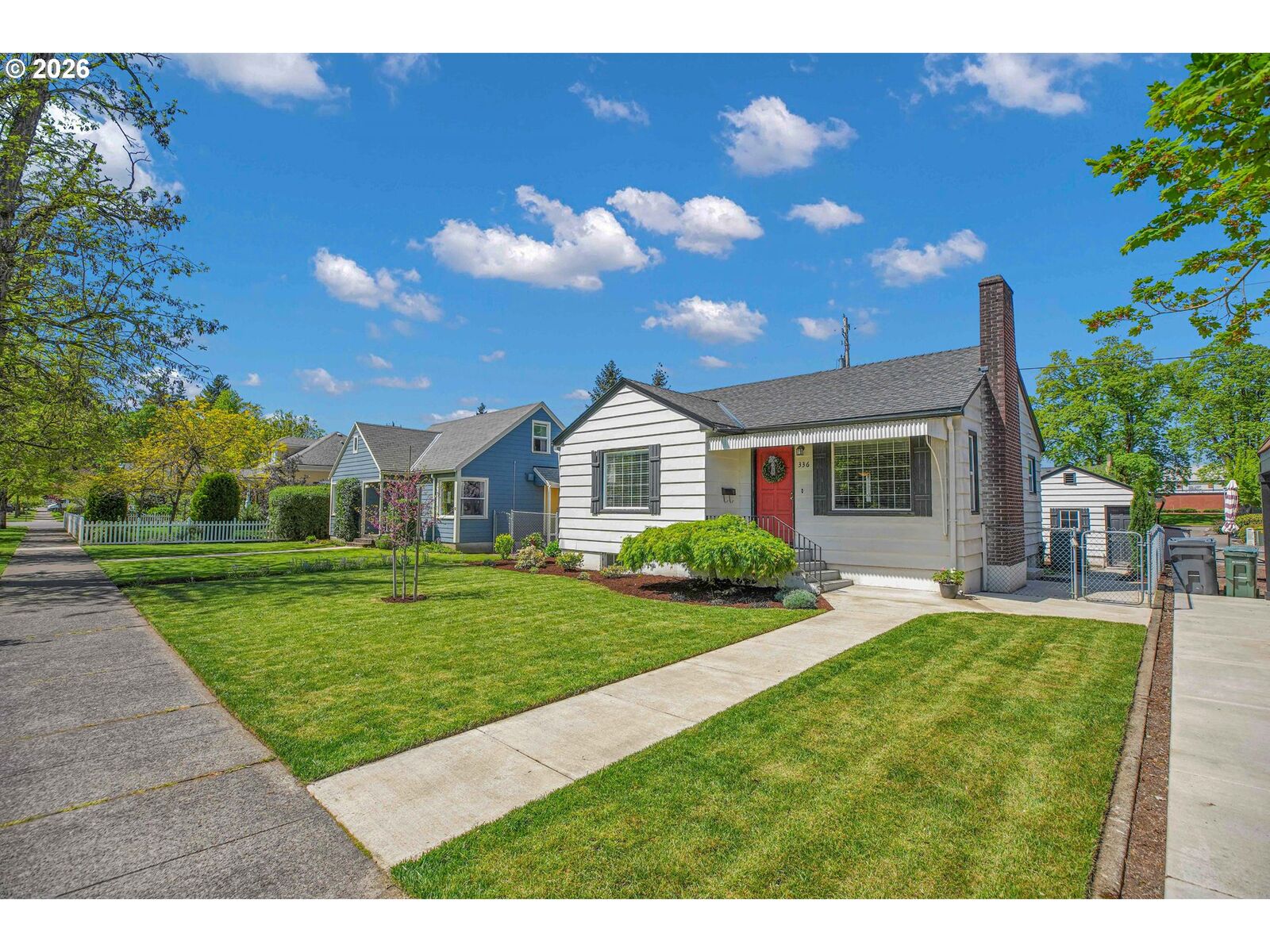 Property Photo:  336 NW 3rd Ave  OR 97013 