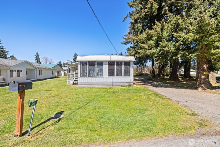 Property Photo:  30  Marsden Road  WA 98362 