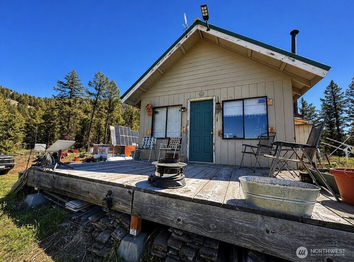 Property Photo:  27  Mule Deer Ridge Road  WA 98844 