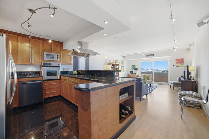 Property Photo:  1625 SE 10th Avenue Unit 905  FL 33316 