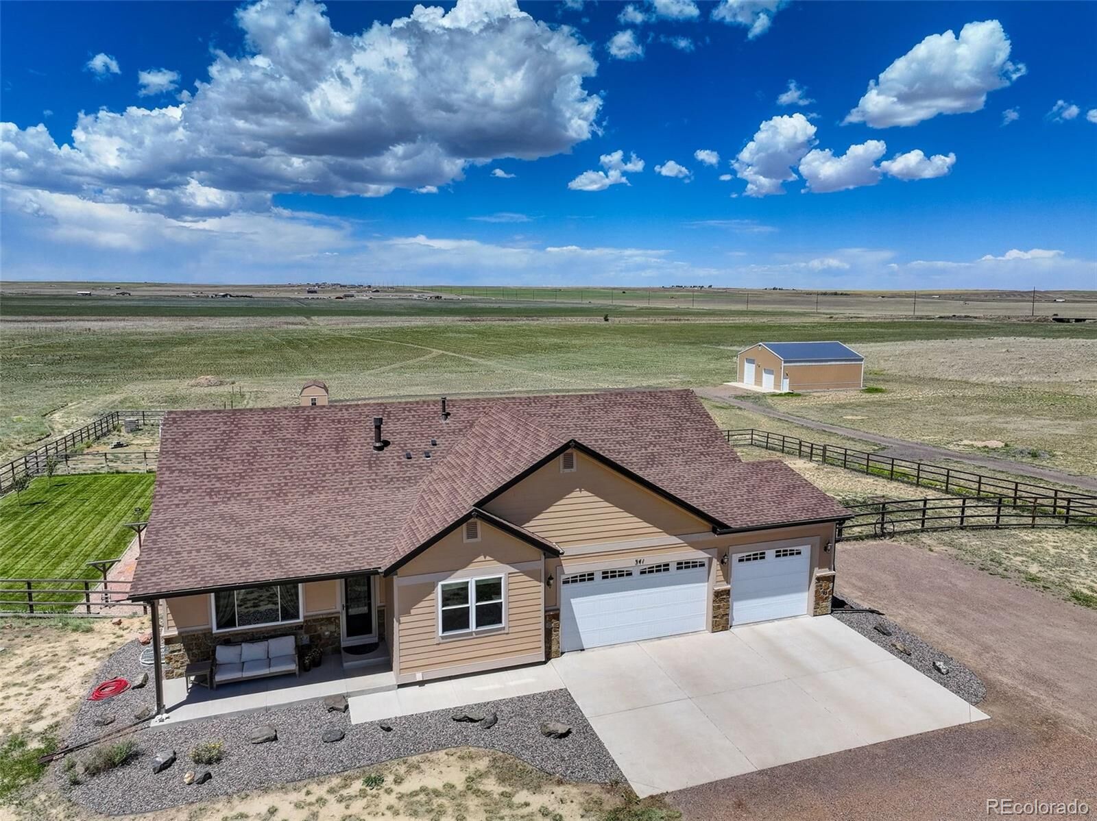 Property Photo:  341 N County Road 149  CO 80136 