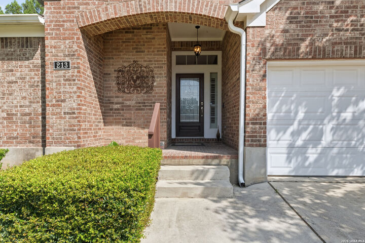 Property Photo:  213 Bending Oak  TX 78132 