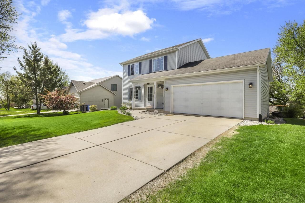 Property Photo:  928 Vista Ridge Drive  WI 53572 