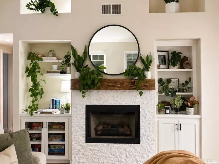 Property Photo:  1147 Hornblend Street  CA 92109 