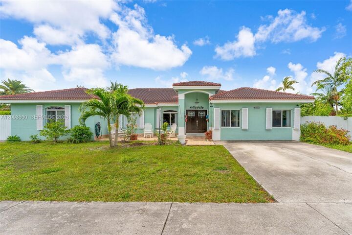 Property Photo:  20310 SW 320th St  FL 33030 