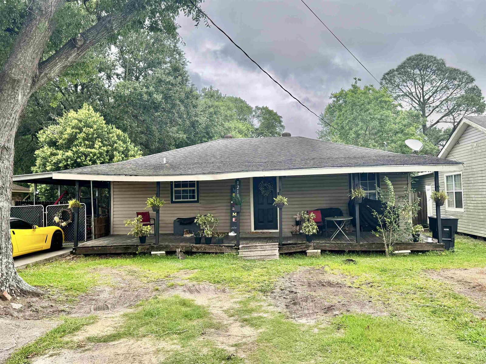 Property Photo:  1219 S 13th  TX 77627 
