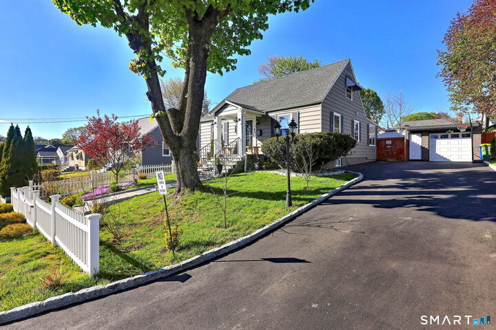 Property Photo:  77 Raymond Street  CT 06706 