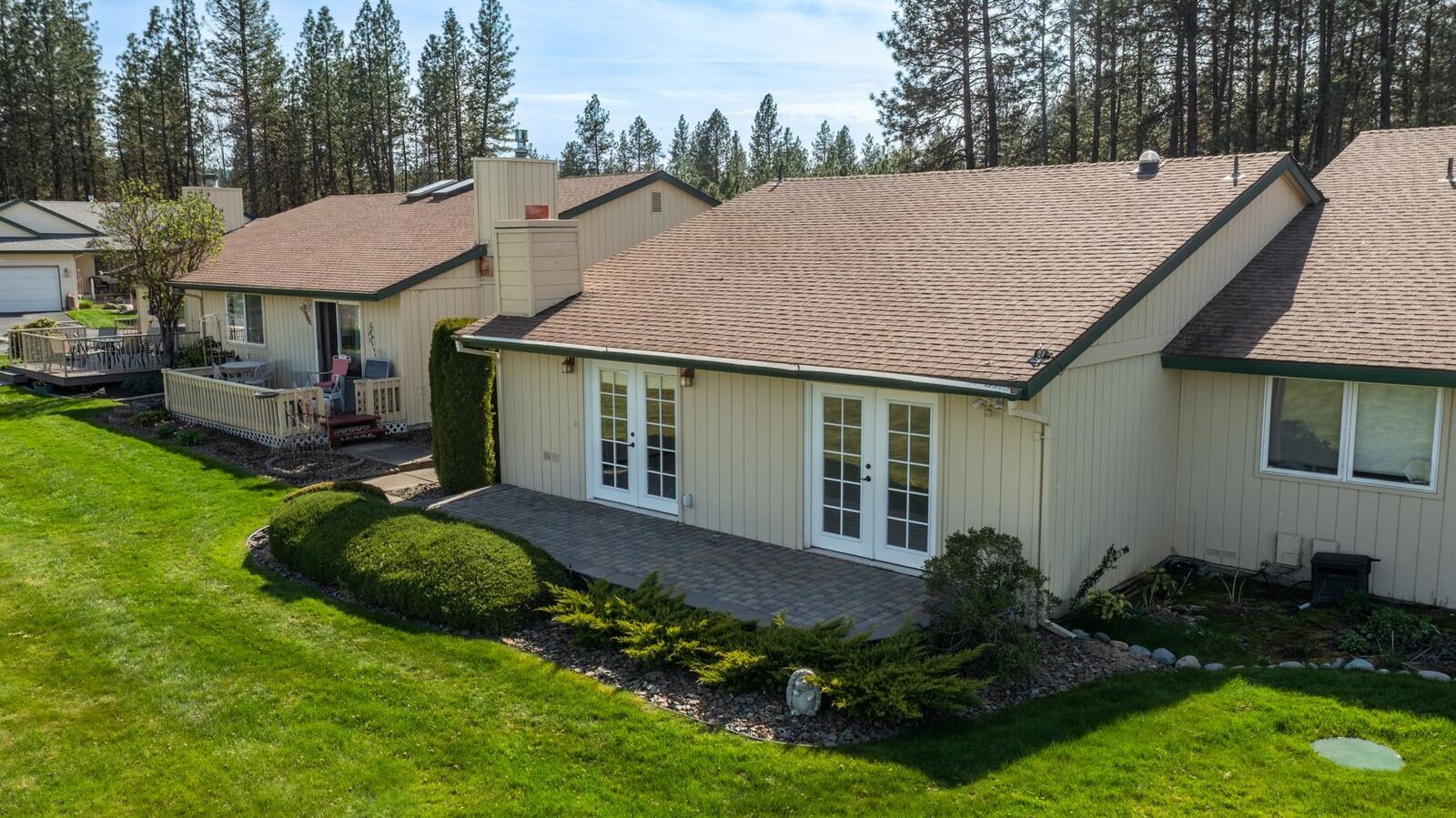 Property Photo:  7506 W Johannsen Ln  WA 99026 