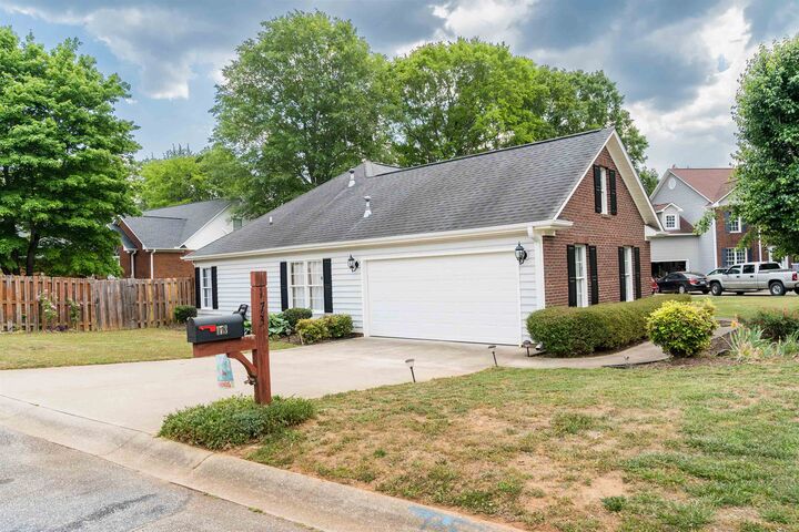 Property Photo: 173 Bradford Crossing Drive SC 29376