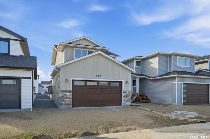 Property Photo: 495 Traeger Close SK S7V 1Z5