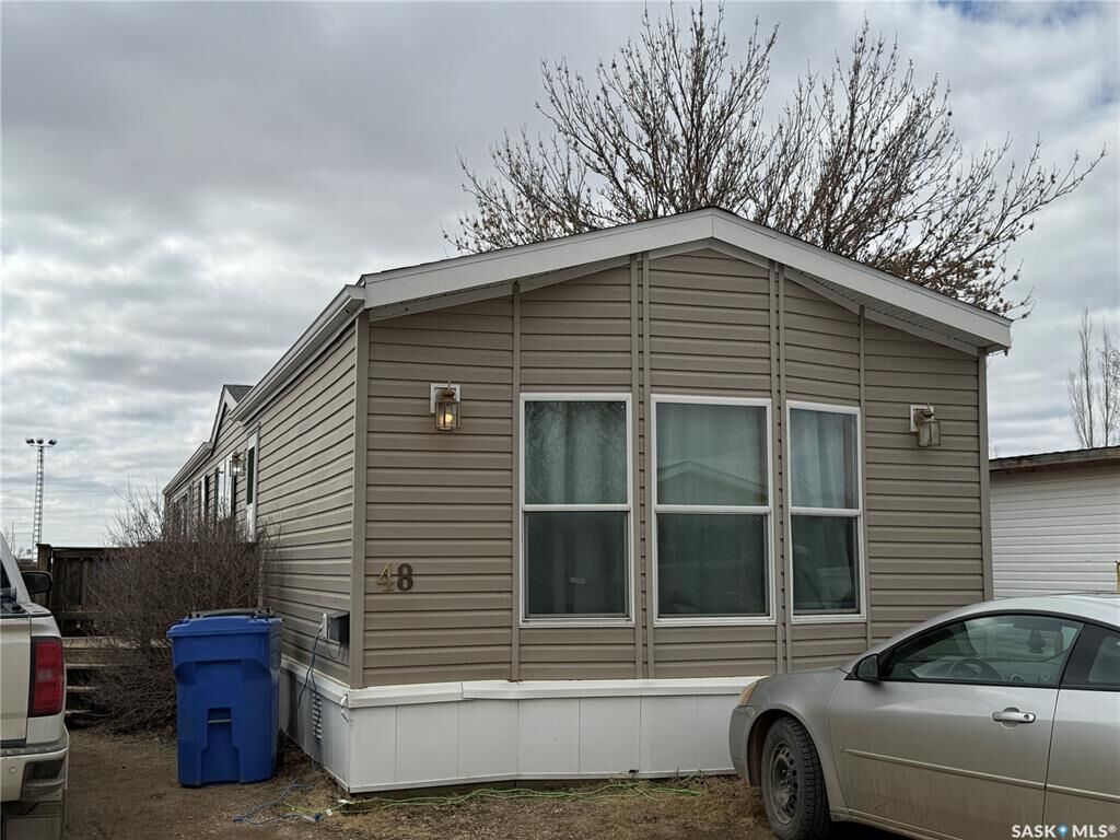 Property Photo: 106 1st Avenue SW 48 SK S4H 2J1