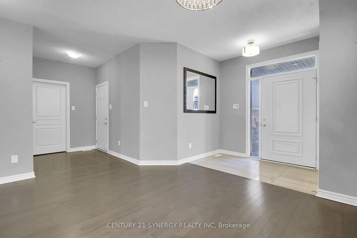 Property Photo:  1107 Beckett Crescent  ON K2S 0Z3 