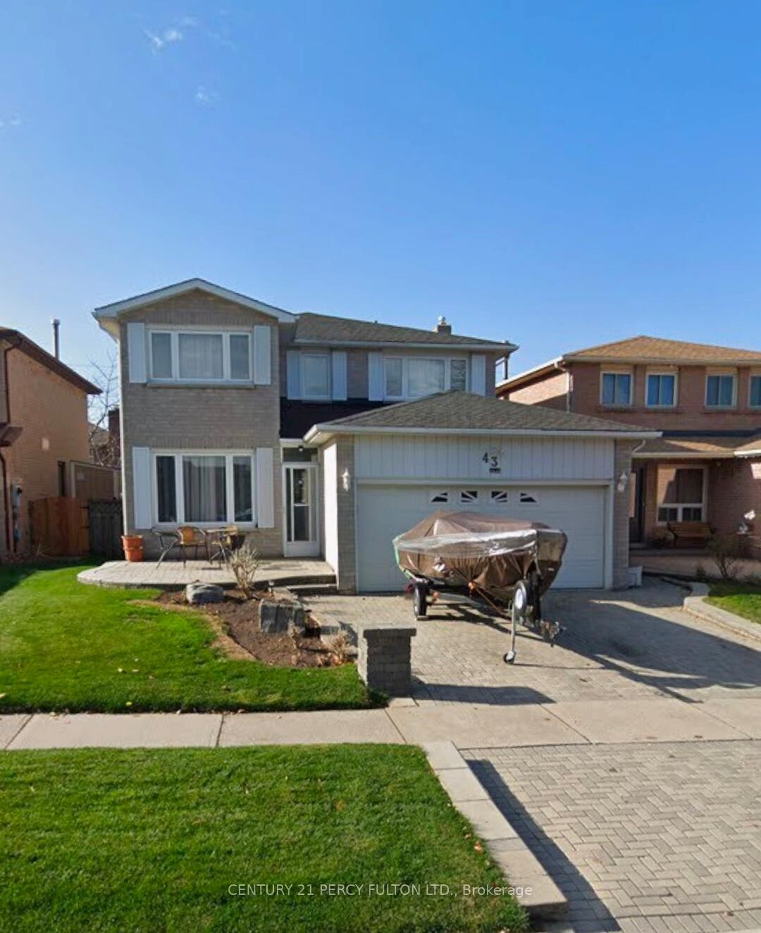 Property Photo:  43 Chadwick Drive  ON L1S 5W3 