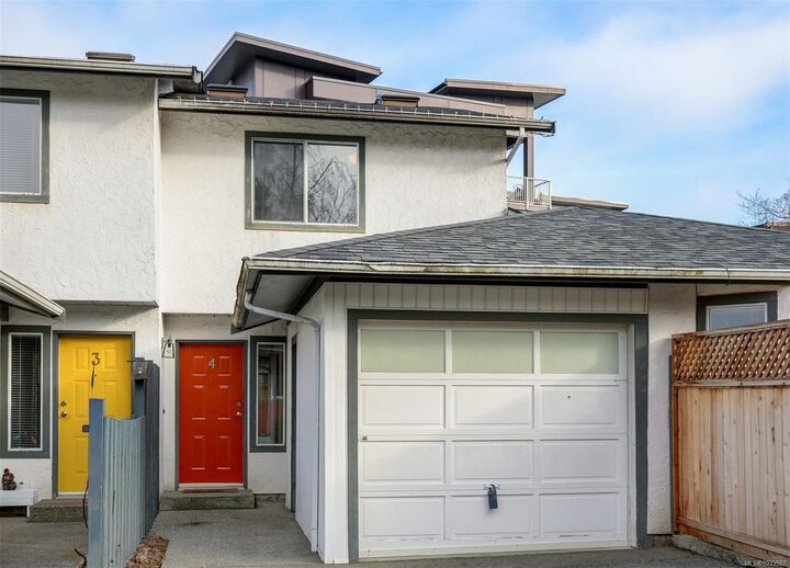 Property Photo: 9923 Seventh St #4 BC V8L 2V8