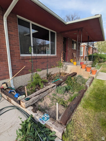 Property Photo:  355 E 200 S  UT 84648 
