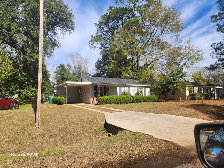 Property Photo:  209 Moore Ave  GA 31705 
