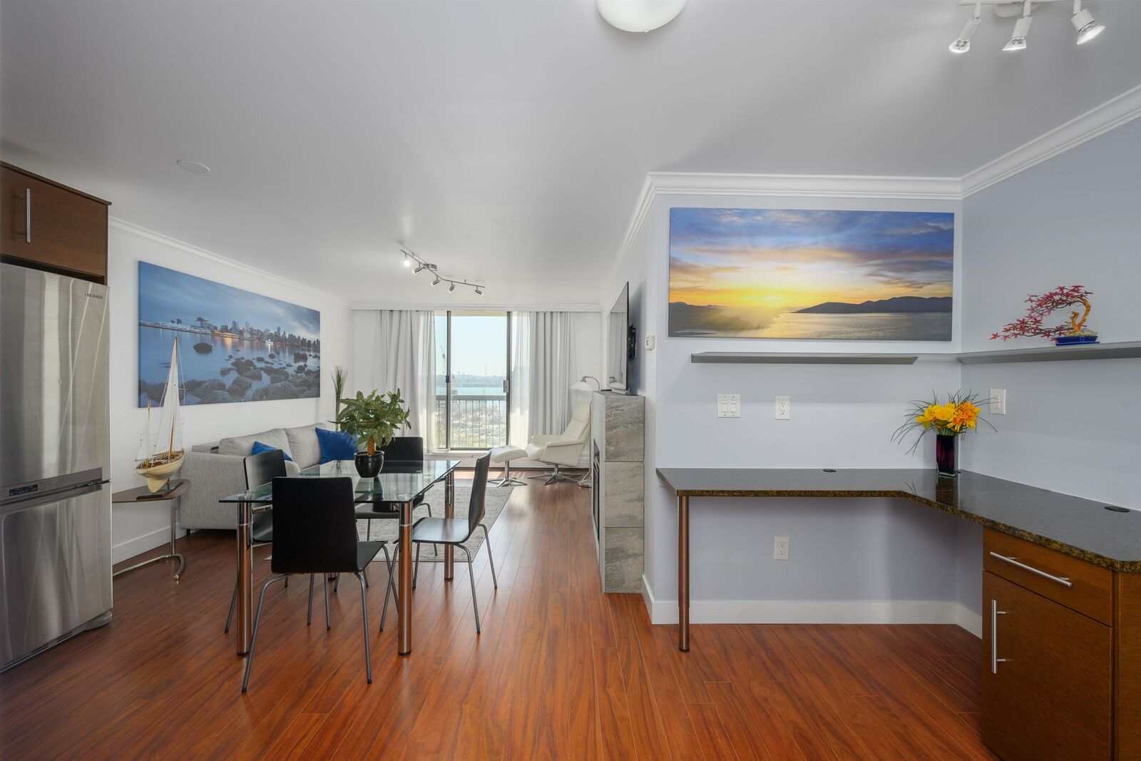 Property Photo: 145 St. Georges Avenue 608 BC V7L 3G8