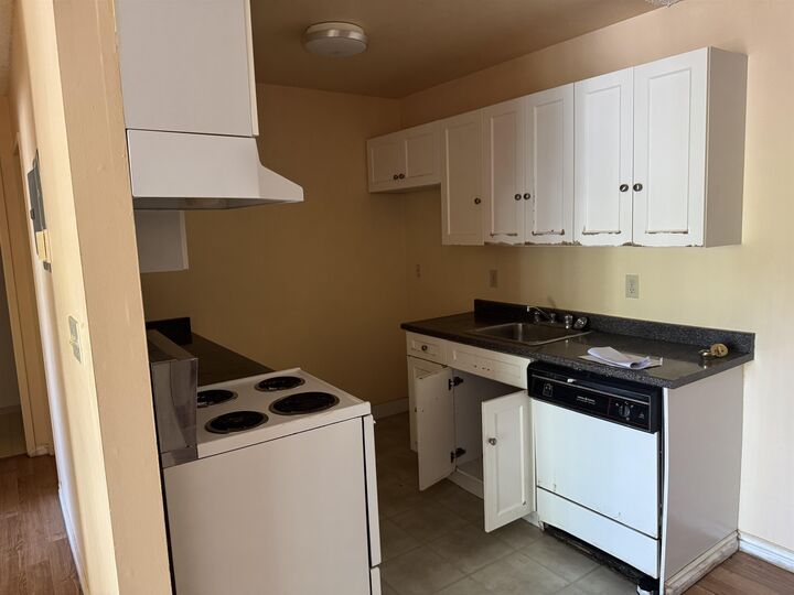 Property Photo: 7280 Lindsay Road 201 BC V7C 3M6