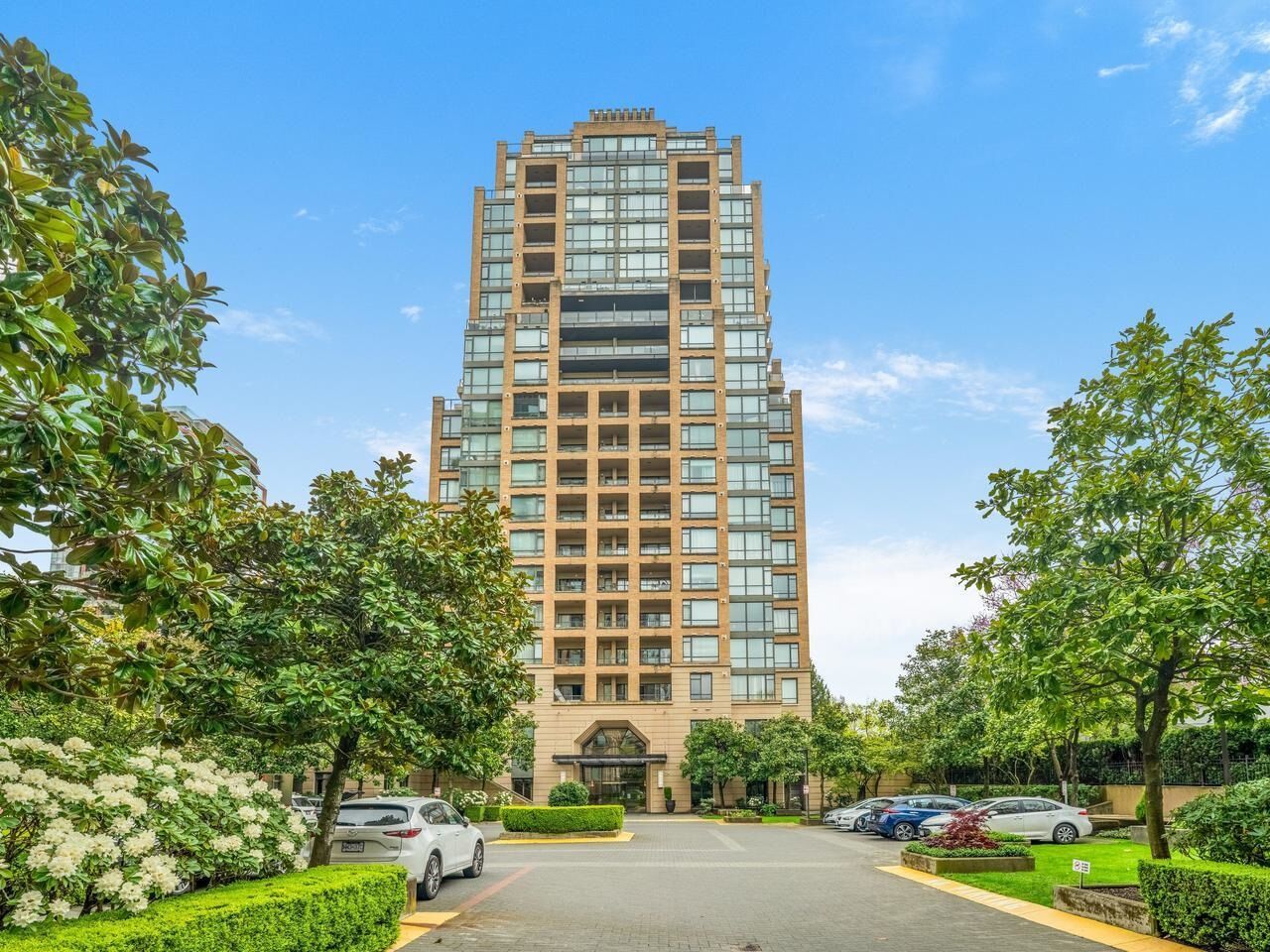 Property Photo: 7388 Sandborne Avenue 1502 BC V3N 5C4