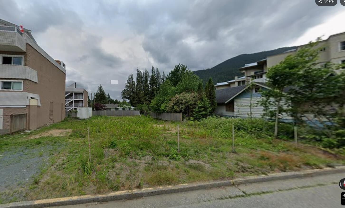 Property Photo: 430 Esplanade Avenue BC V0M 1K0