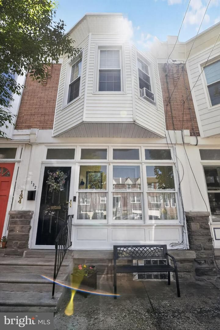 Property Photo:  132 E Hartwell Lane  PA 19118 