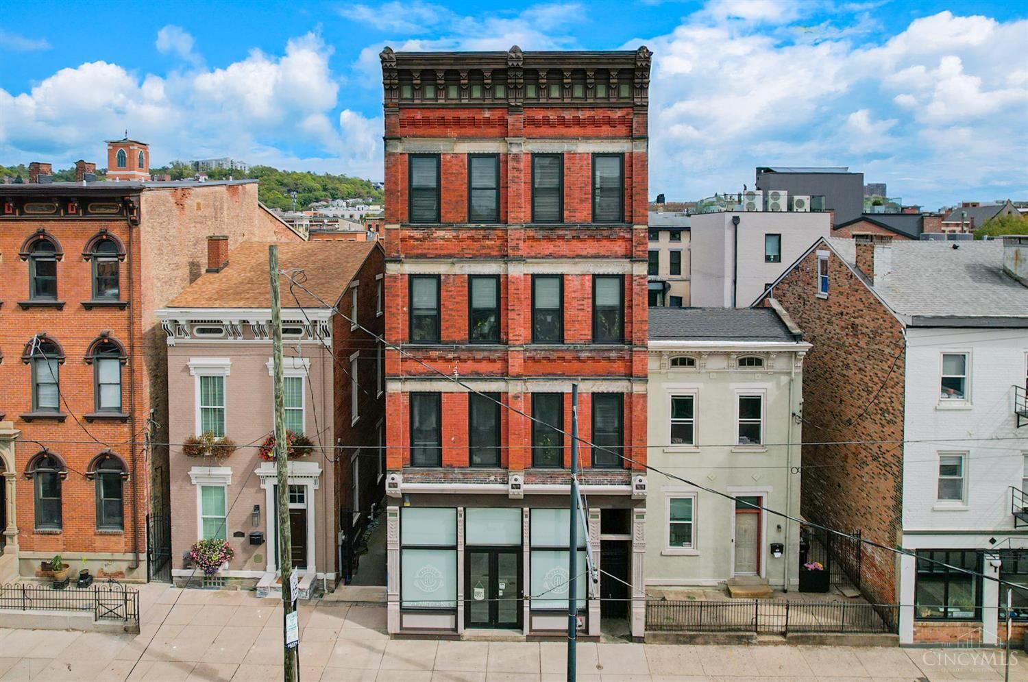 Property Photo:  1408 Elm Street  OH 45202 