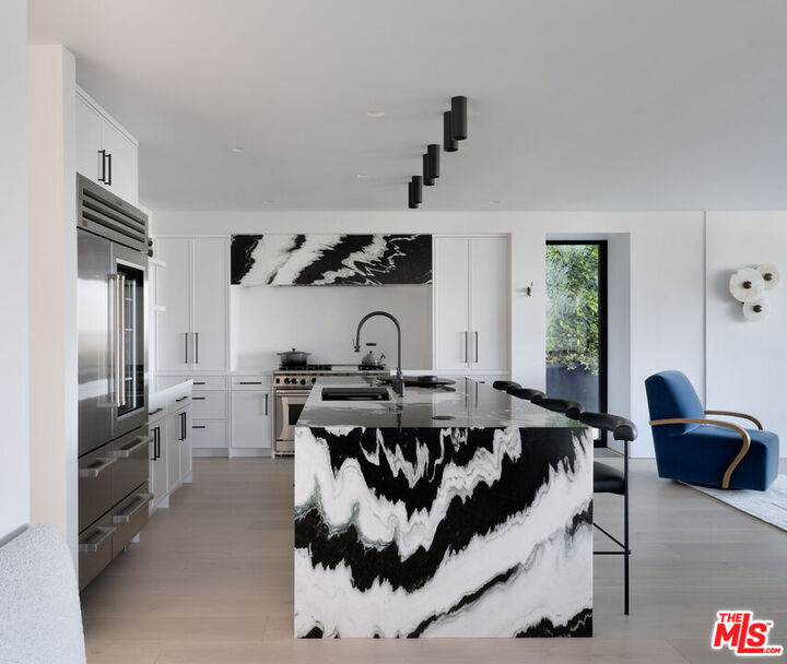 Property Photo:  1126 Stradella Rd  CA 90077 