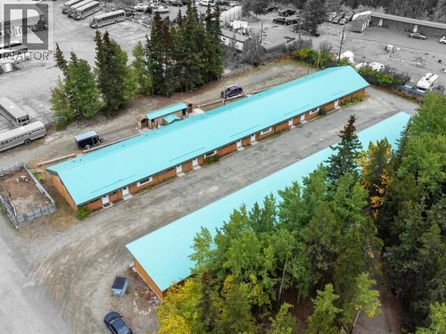 91301 Alaska Highway — photo 1