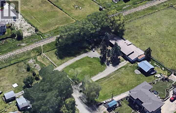 Property Photo: 3687 Redecopp Road BC V4V 1X5