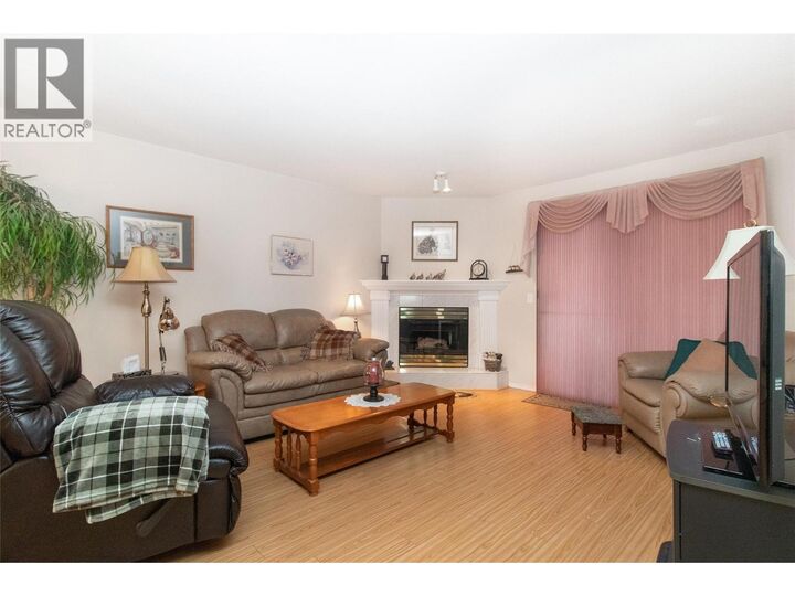 Property Photo: 1874 Parkview Crescent 38 BC V1X 7G6