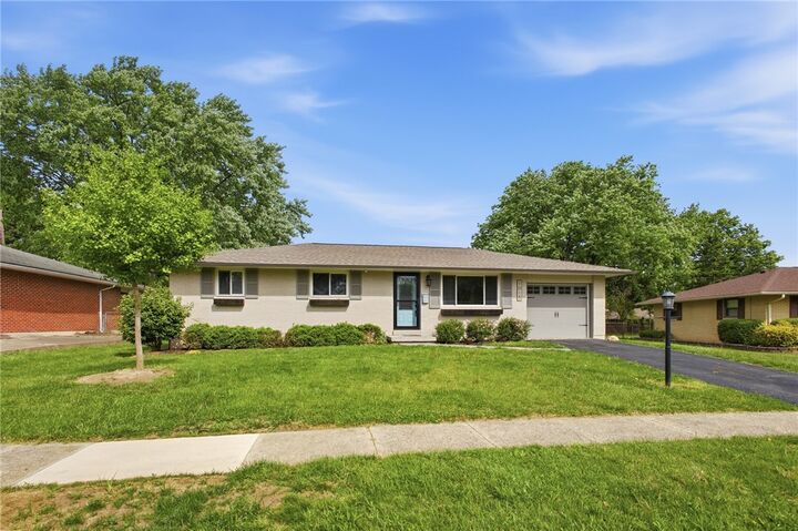 Property Photo:  1015 Romanus Drive  OH 45377 