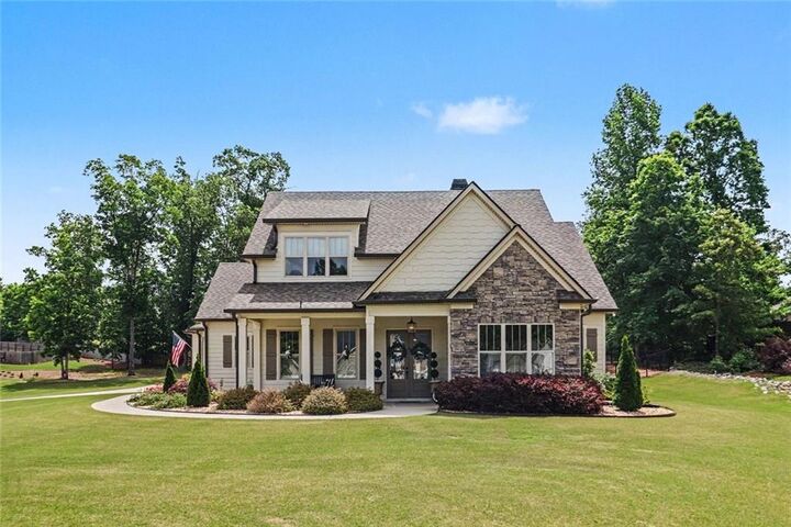 Property Photo:  13 Anchor Court  GA 30263 