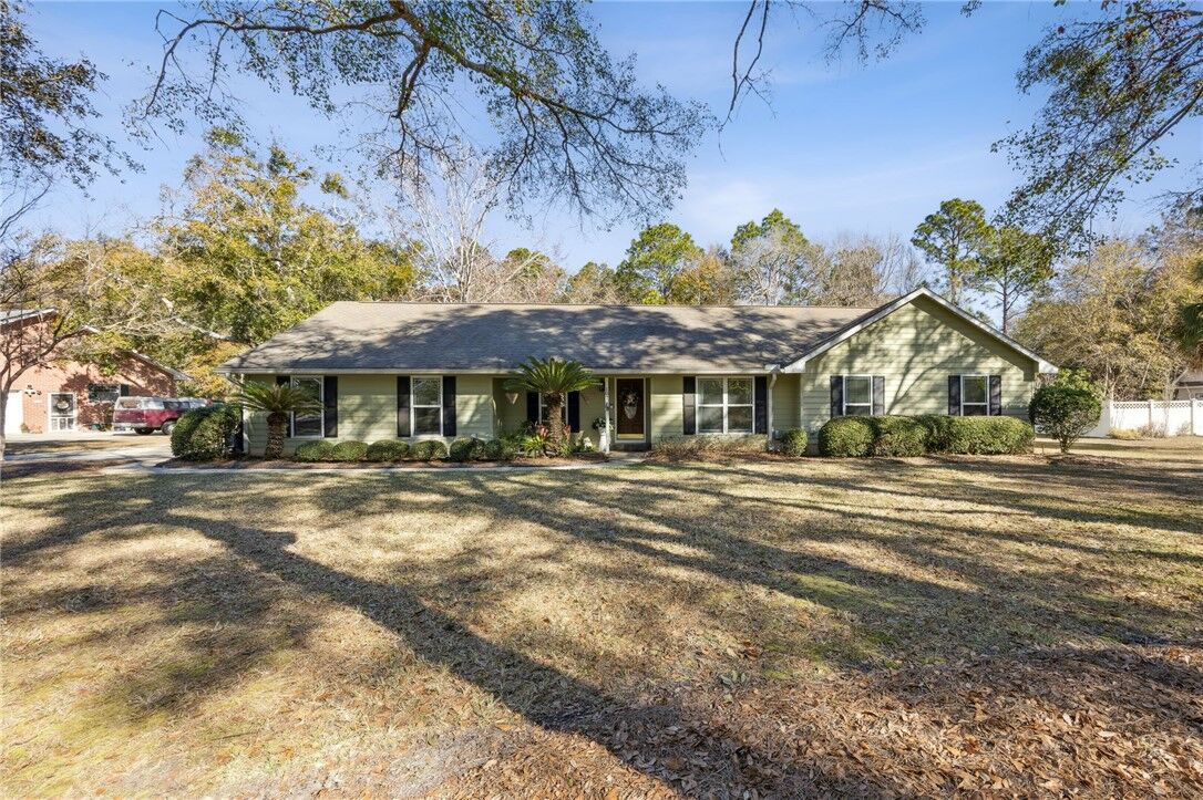 Property Photo:  107 New Hammock Circle  GA 31558 