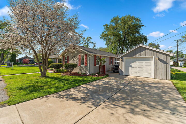 Property Photo:  1047 State Street  IN 46342 