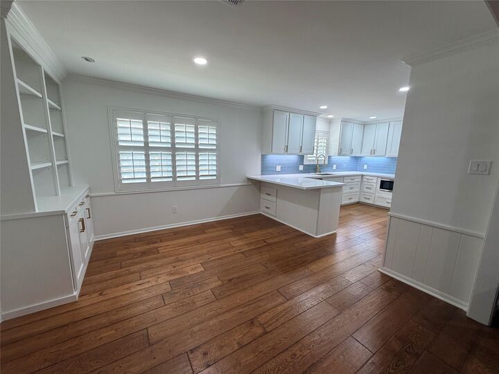 Property Photo:  6423 Cindy Lane  TX 77008 