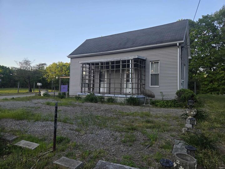 Property Photo:  1888 Pelzer Road  IN 47601 