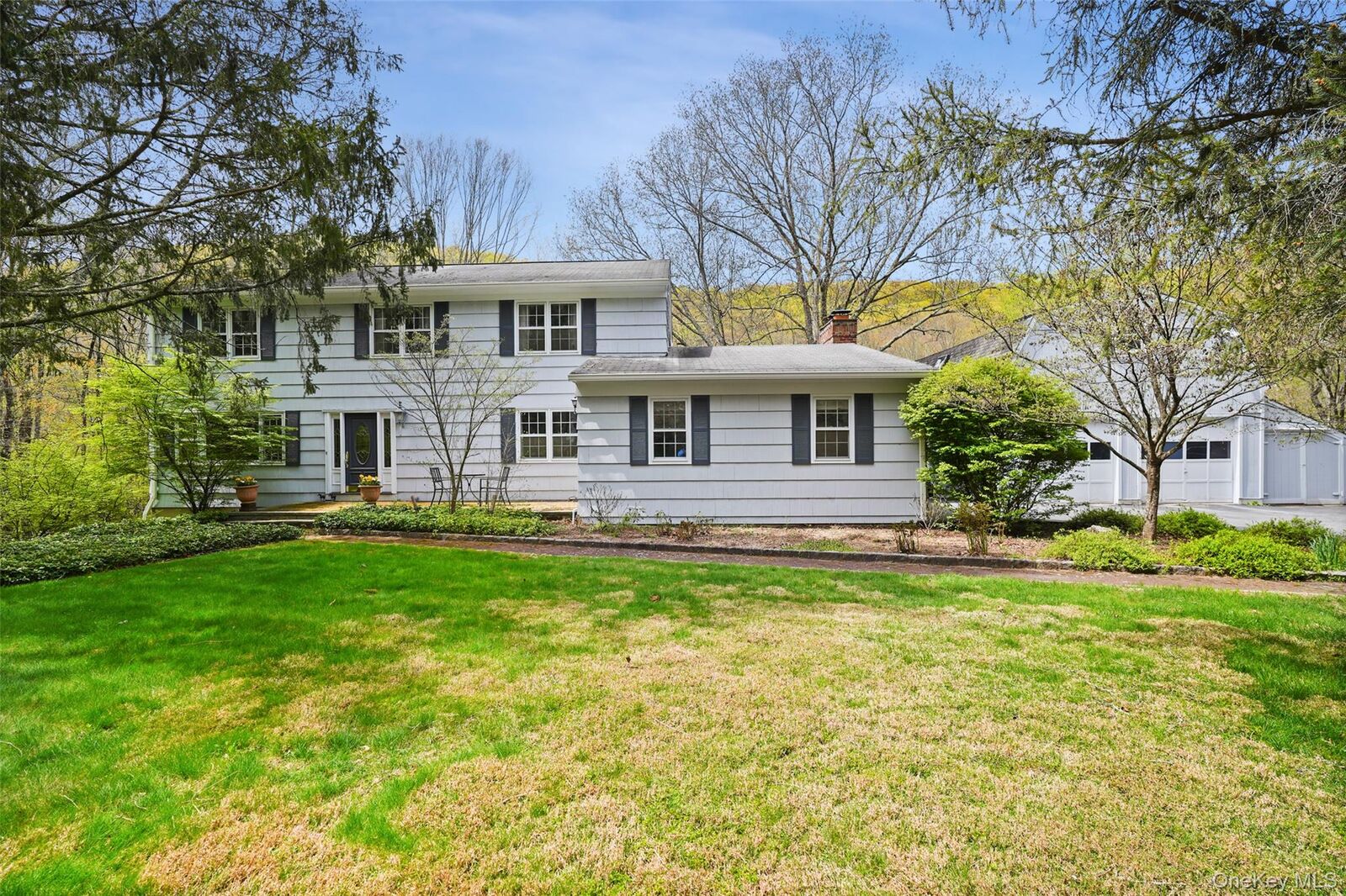 Property Photo:  112 Parkview Road N  NY 10576 