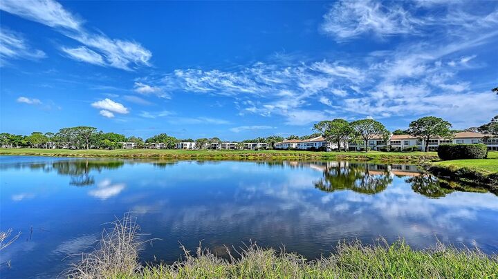 Property Photo:  5207 Willow Links 34  FL 34235 