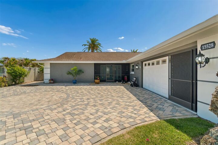 Property Photo:  15528 Allmand Drive  FL 34667 