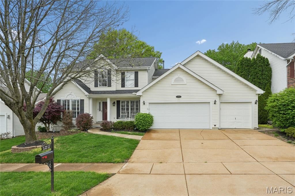 Property Photo:  211 Cherry Hills Meadows Drive  MO 63040 