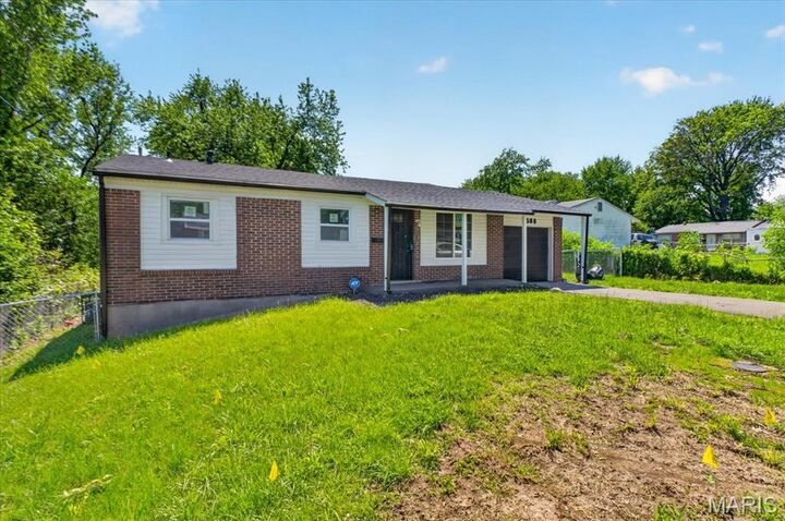 Property Photo:  2508 Countess Drive  MO 63136 